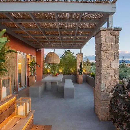 Olivos Villa Aegina